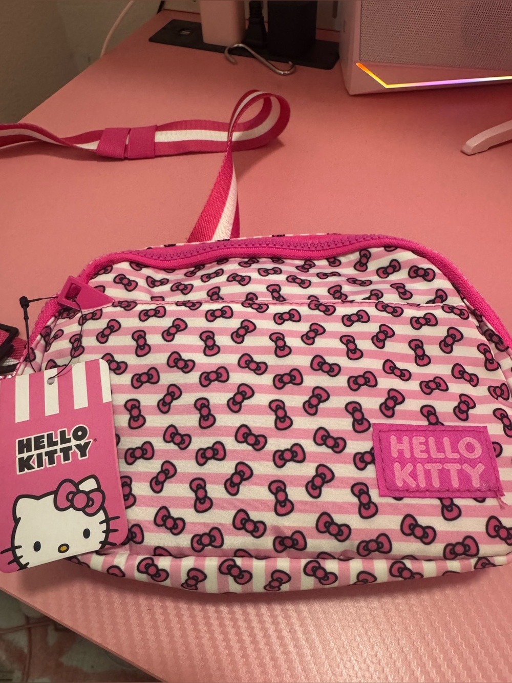 BIOWORLD HELLO KITTY BELT BAG